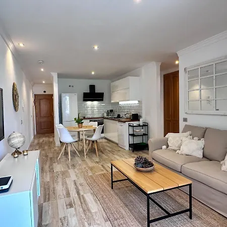Apartment Casa Elsa With Free Parking Los Abrigos